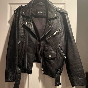 Zara men leather jacket. Real leather , like new.